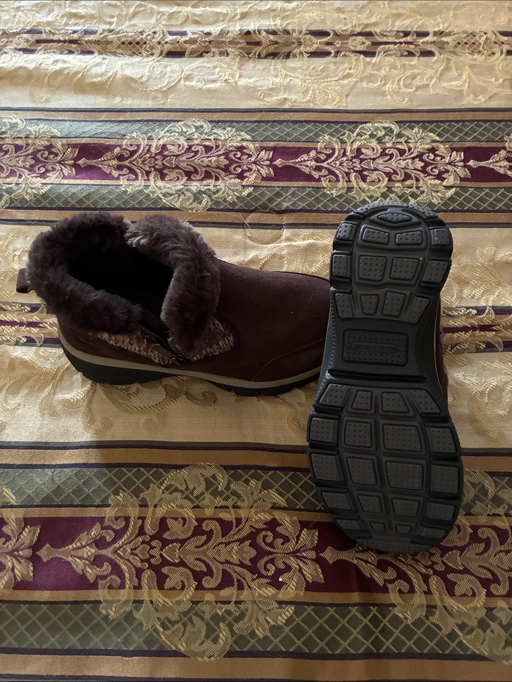 Skechers Women's Dark Brown Faux-Fur Winter Slip-On Boots